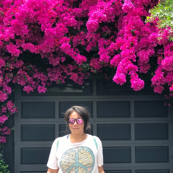 MEET YOUR POSHER, KAHIKI! - Picture 10 of 10